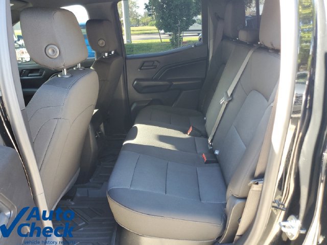Used 2026 Chevrolet Colorado W/T RWD image 10