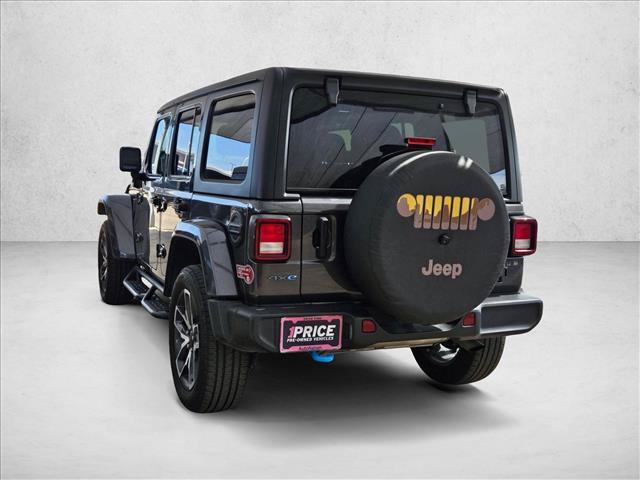Used 2024 Jeep Wrangler Unlimited AWD/4WD image 7