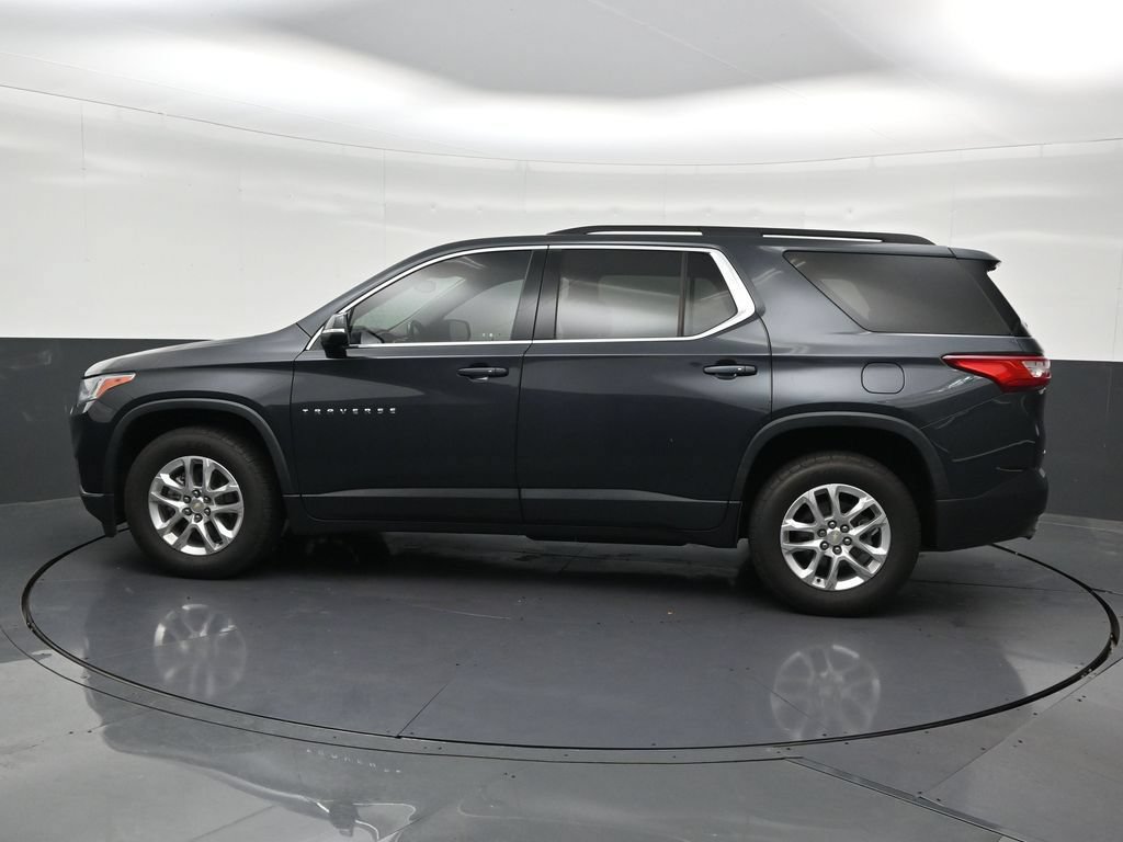 Used 2021 Chevrolet Traverse LT FWD image 2