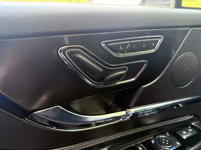 Used 2023 Lincoln Corsair AWD image 35