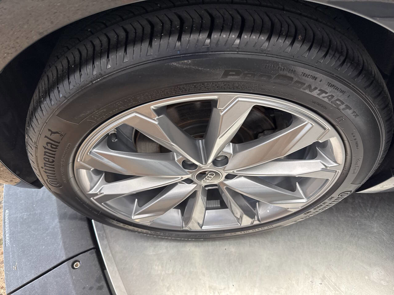 Used 2024 Audi A6 Premium Plus w/ Executive Package image 39