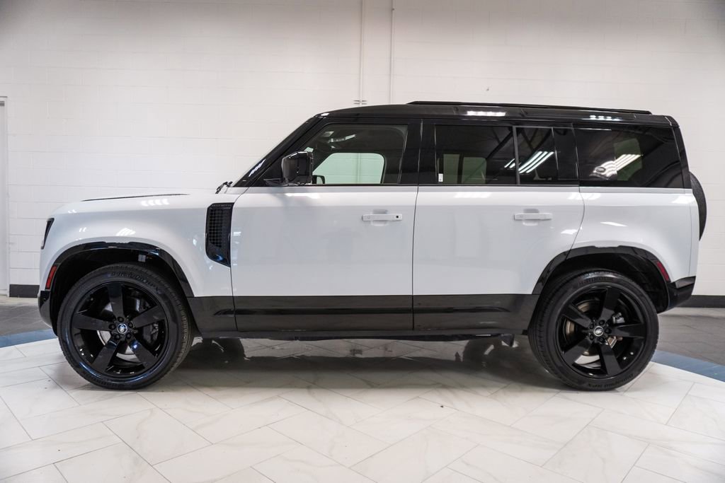 Used 2023 Land Rover Defender 110 X-Dynamic SE AWD/4WD image 36
