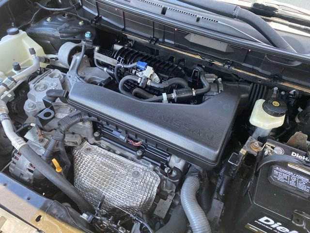 Used 2018 Nissan Rogue SV FWD image 13