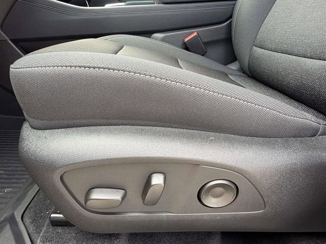 New 2026 Chevrolet Traverse LT w/ Sun and Wheel Package FWD image 22