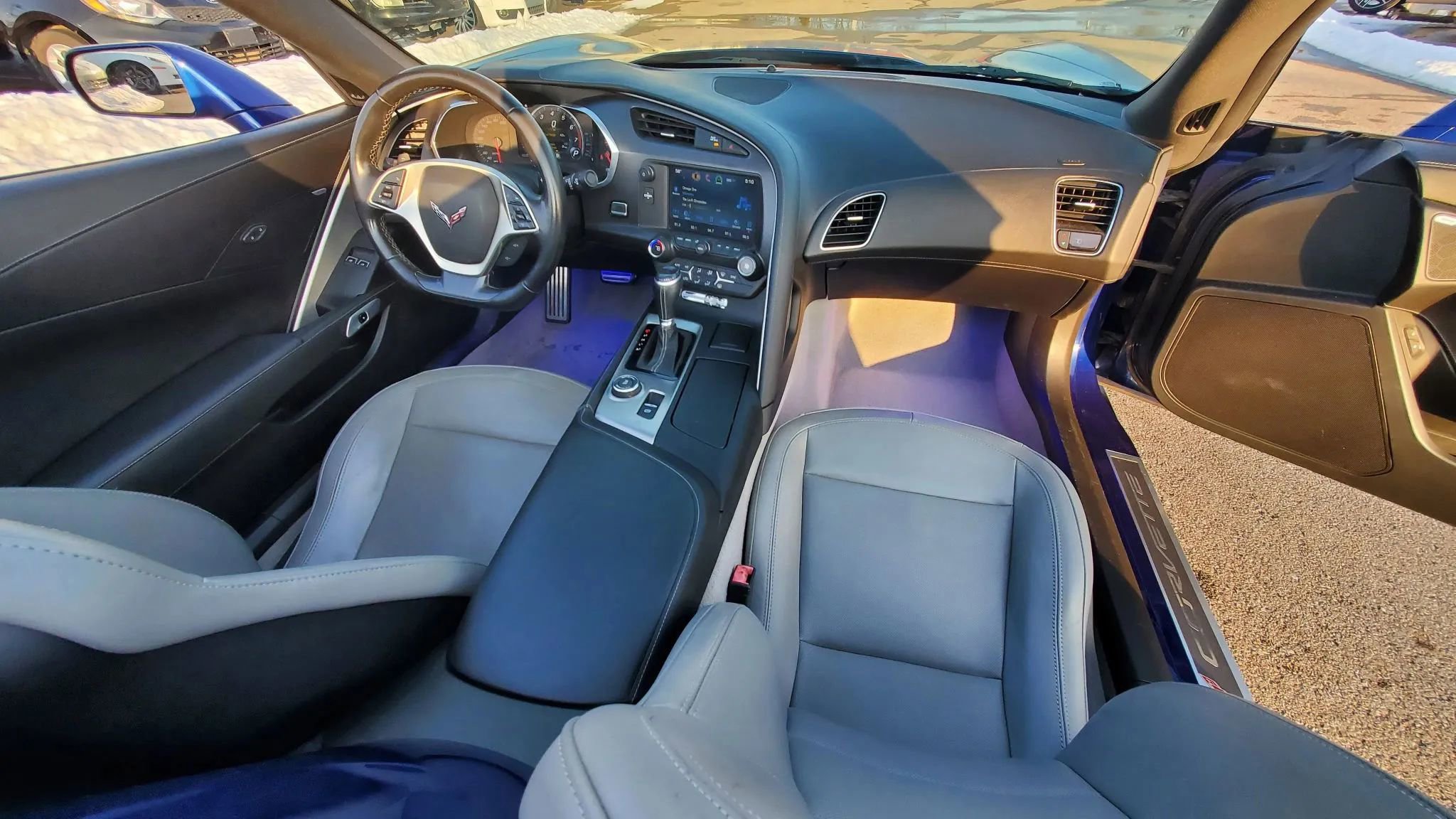 Used 2017 Chevrolet Corvette Grand Sport w/ Grand Sport Heritage Package image 10