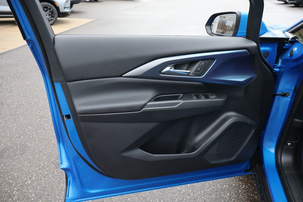 New 2026 Chevrolet Equinox EV LT AWD/4WD image 12