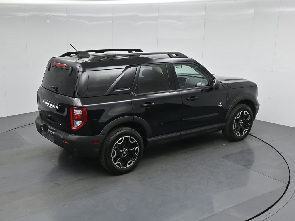 Certified 2025 Ford Bronco Sport Outer Banks w/ Outer Banks Tech Package+ AWD/4WD image 41