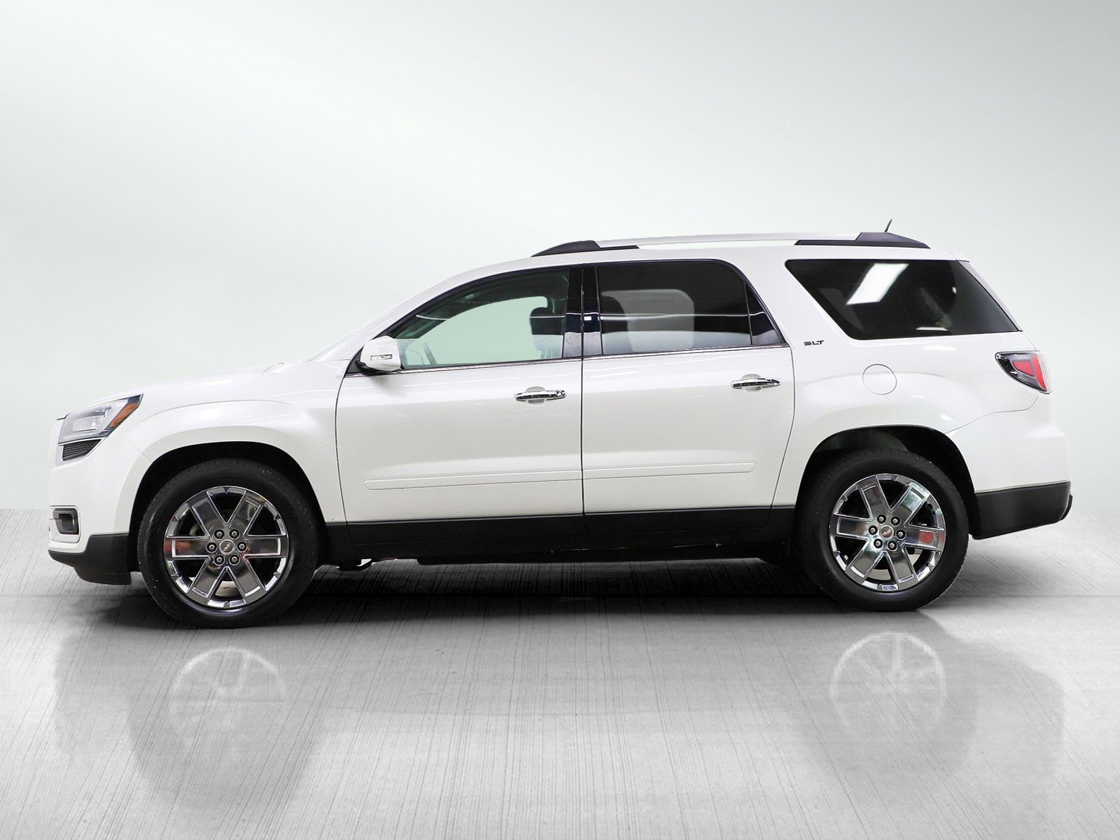 Used 2017 GMC Acadia Limited SLT image 2