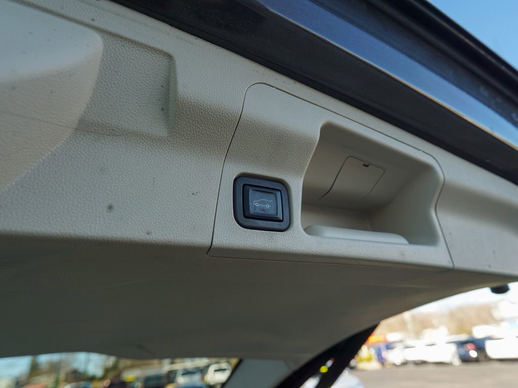 Used 2020 GMC Acadia Denali w/ LPO, Floor Liner Package AWD/4WD image 11