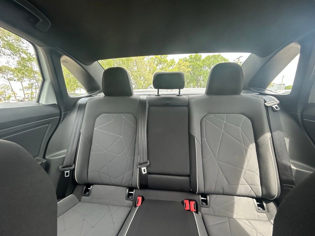 Used 2025 Volkswagen Jetta Sport image 13