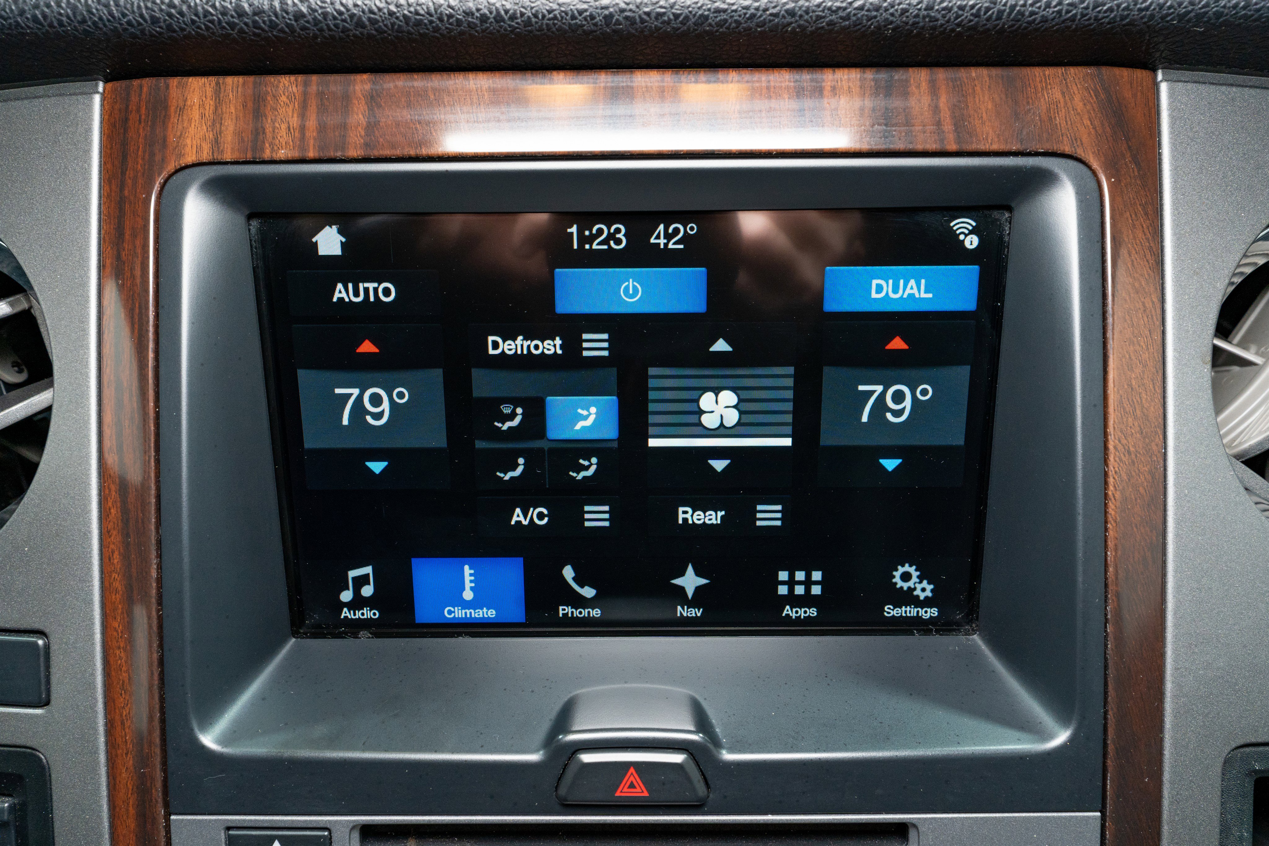 Used 2017 Ford Expedition Platinum image 22