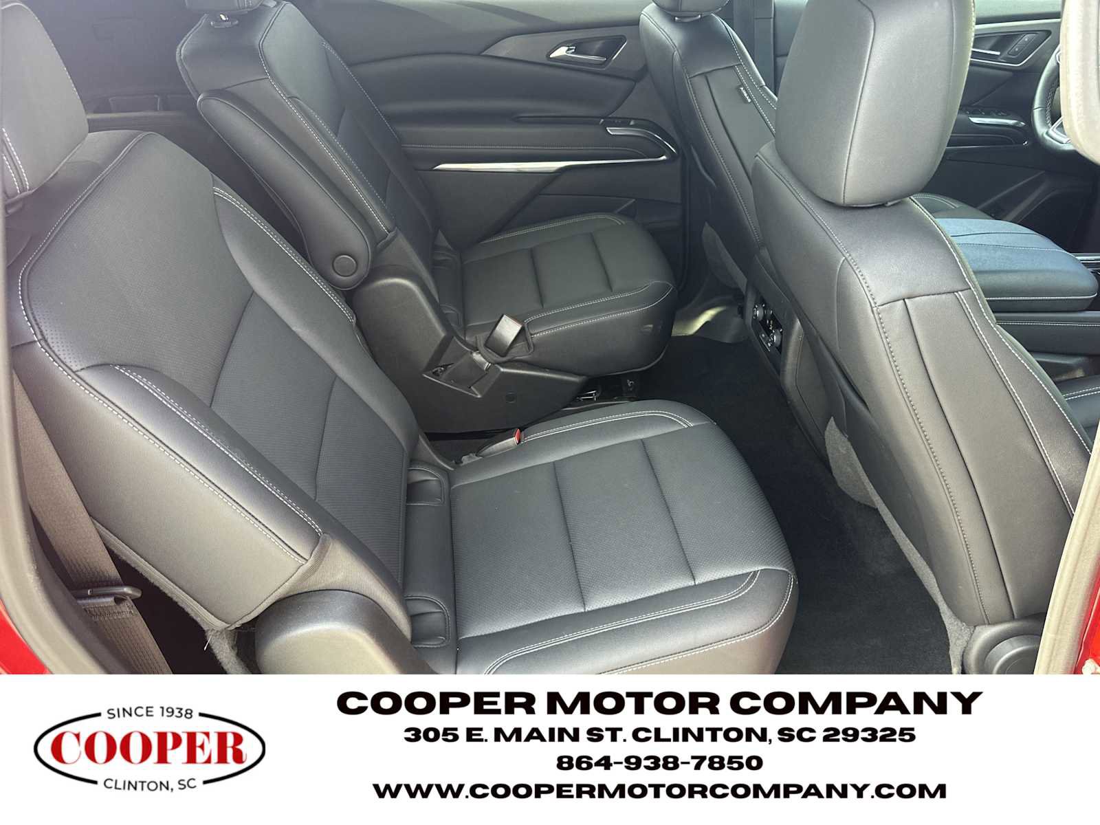 Used 2025 Chevrolet Traverse LT image 15