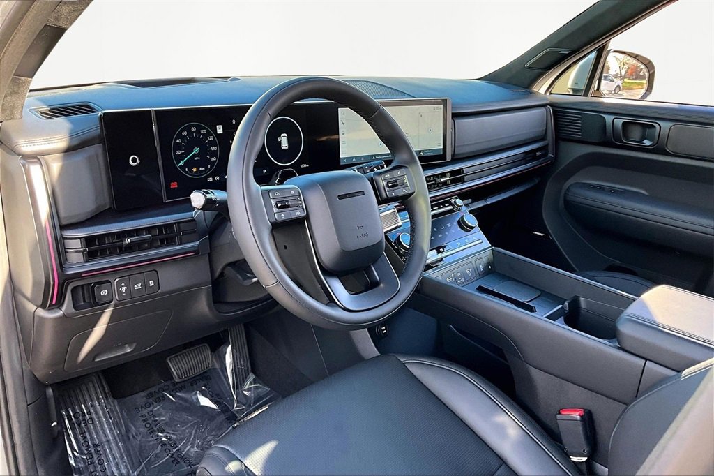 Used 2025 Hyundai Santa Fe Calligraphy image 14