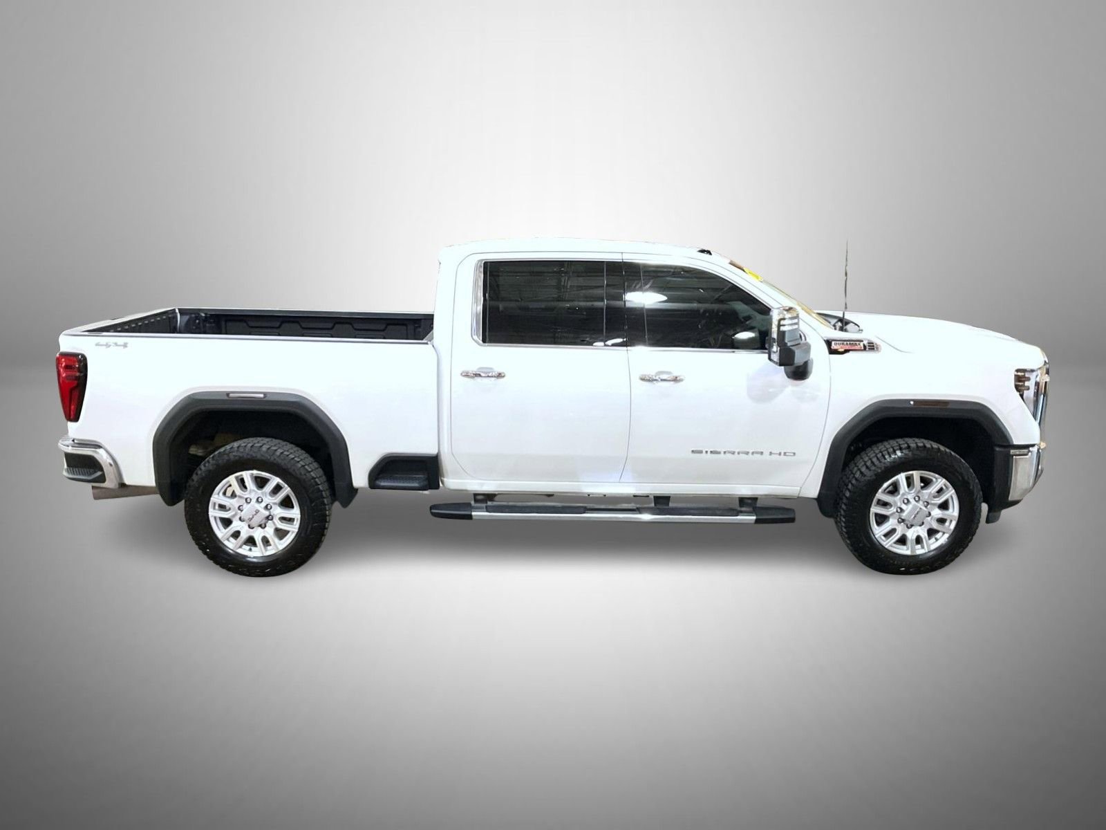 Used 2024 GMC Sierra 2500 SLT w/ SLT Premium Package image 4