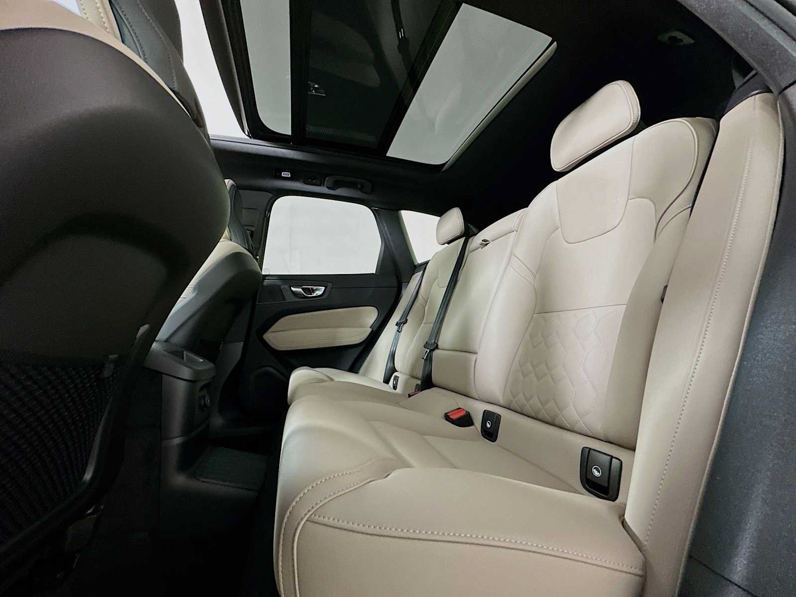 New 2026 Volvo XC60 T8 Plus w/ Protection Package AWD/4WD image 22