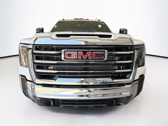 Certified 2026 GMC Sierra 2500 SLT w/ SLT Convenience Package AWD/4WD image 2