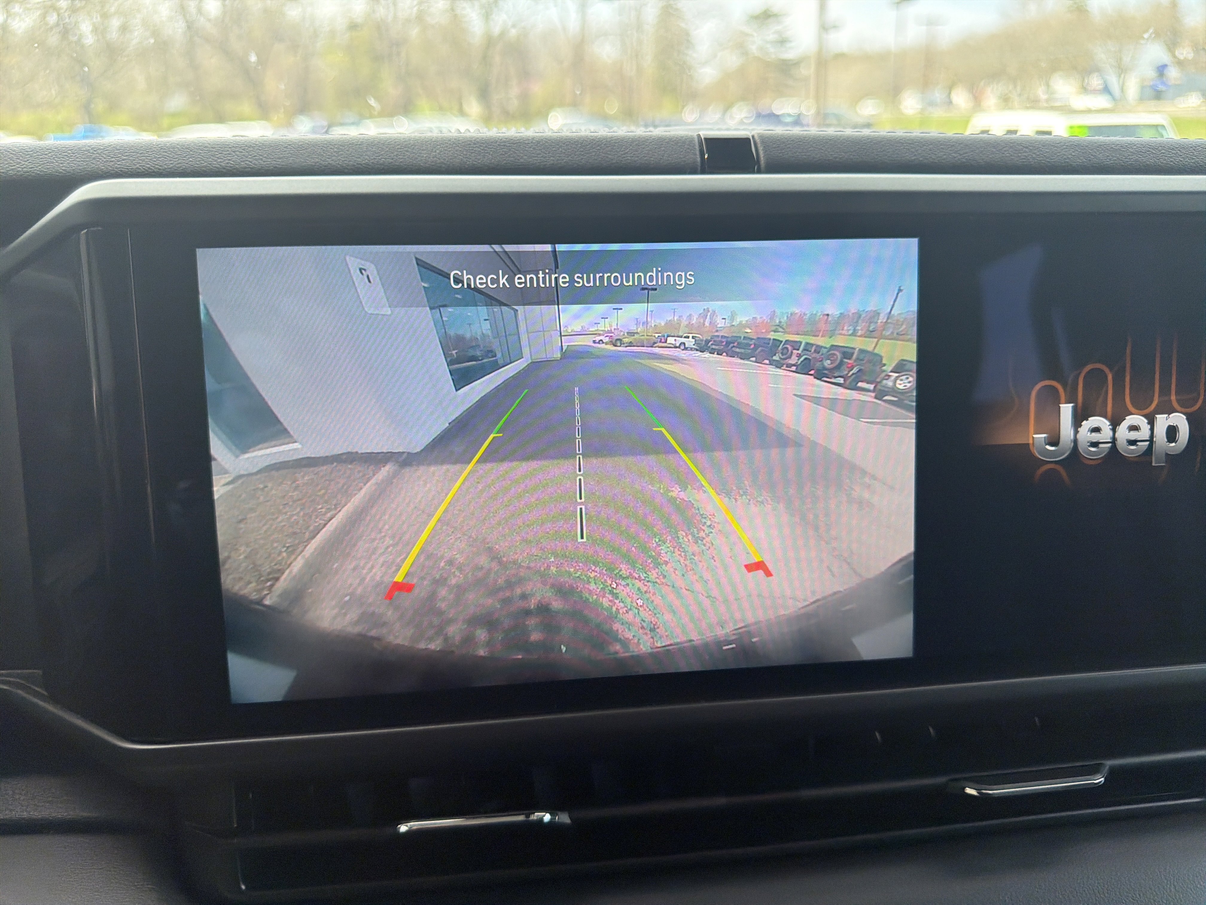 Used 2025 Jeep Wrangler Unlimited Rubicon image 26