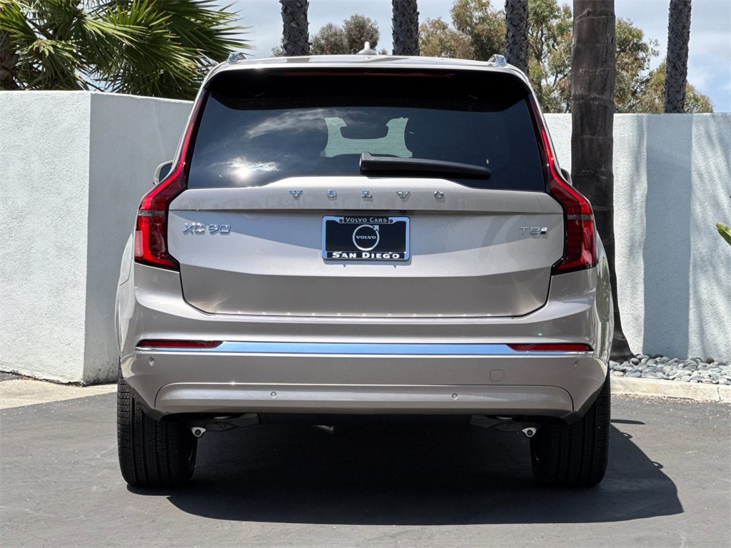 New 2026 Volvo XC90 T8 Plus image 4