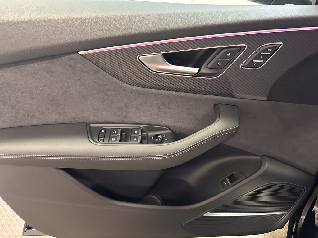 New 2027 Audi SQ8 Premium Plus AWD/4WD image 9