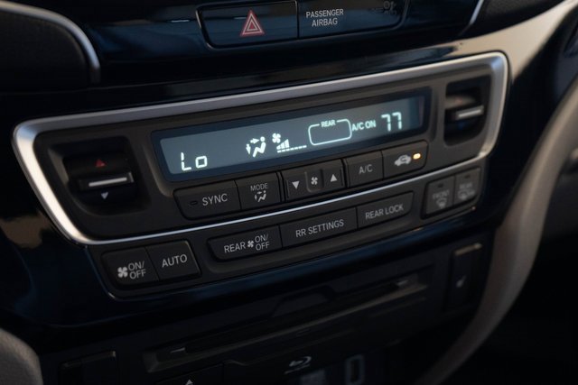 Used 2019 Honda Pilot Touring image 28