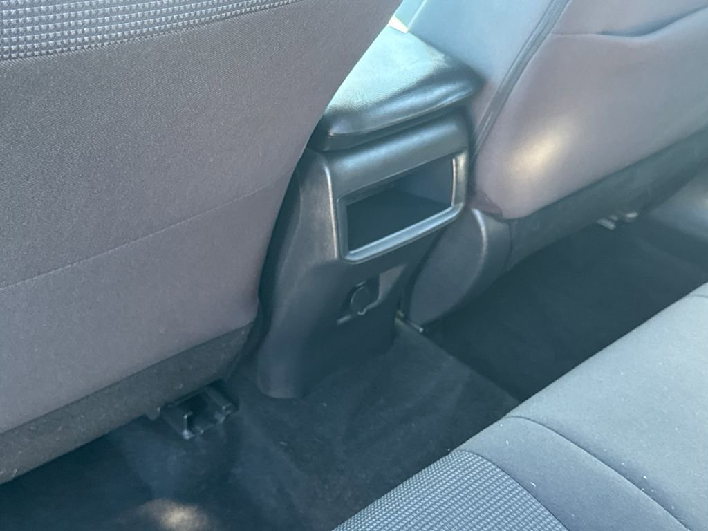 Used 2021 Toyota RAV4 LE w/ Carpet Mat Package (TMS) AWD/4WD image 36