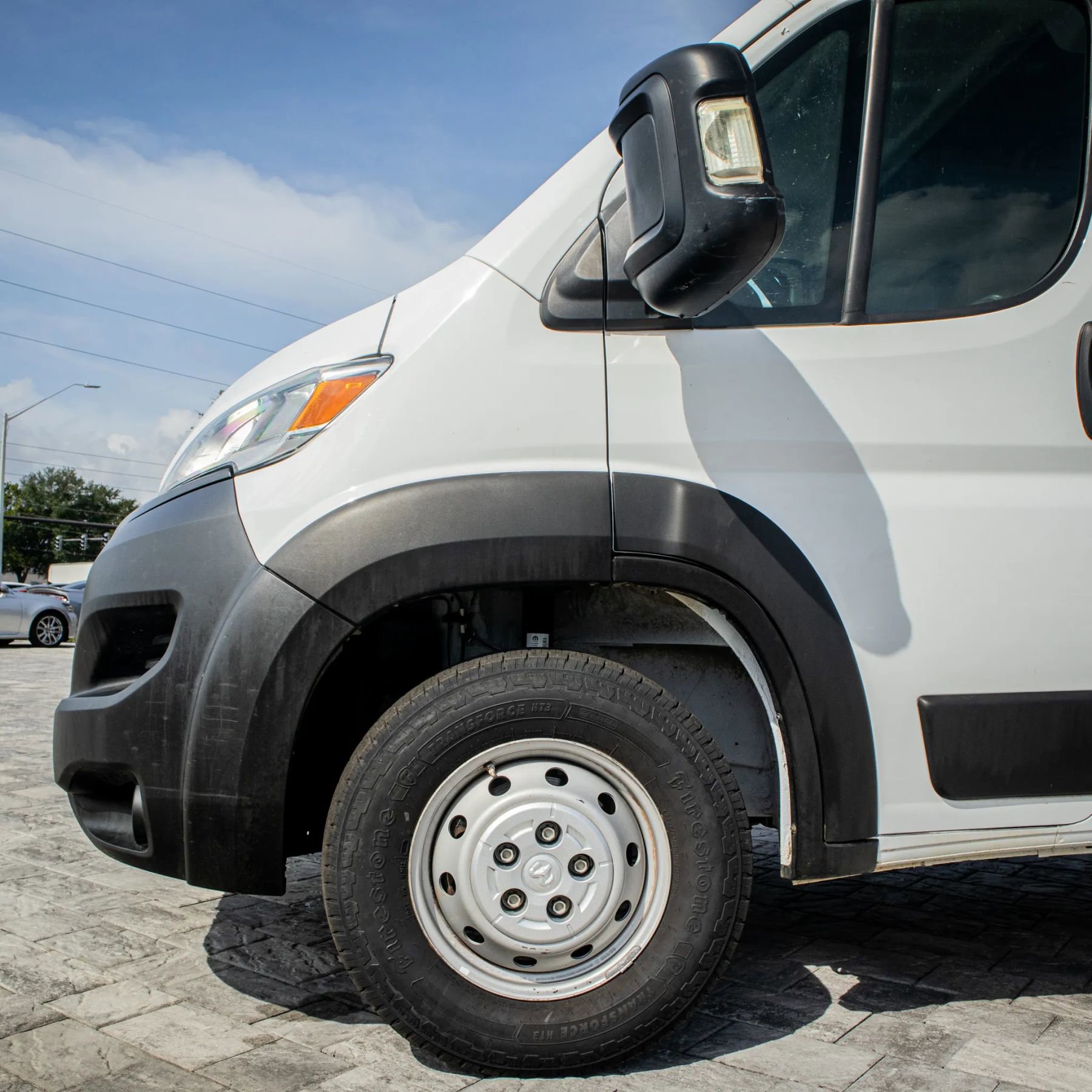 Used 2023 RAM ProMaster 2500 FWD image 11