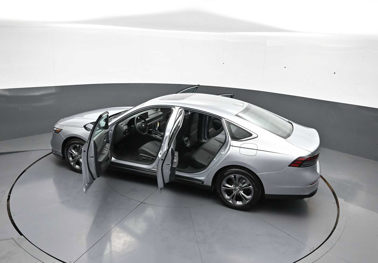 Used 2025 Honda Accord EX-L image 43