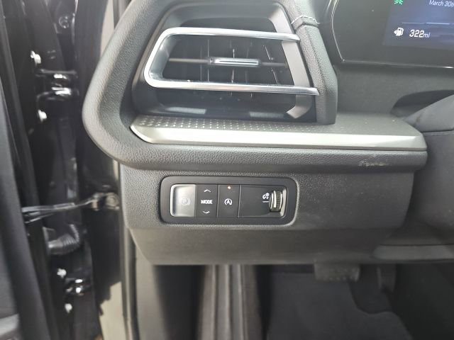 Used 2025 Chevrolet Traverse LT image 28