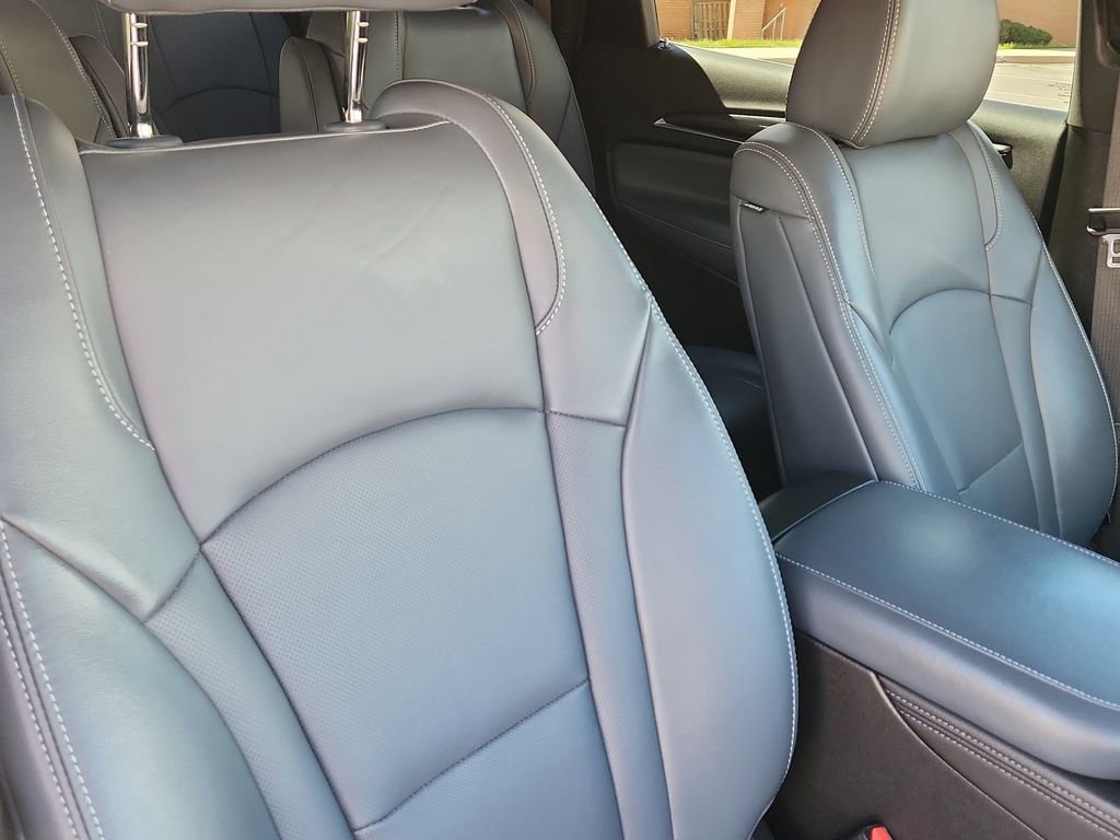 Used 2023 Buick Enclave Essence w/ Experience Buick Package AWD/4WD image 15
