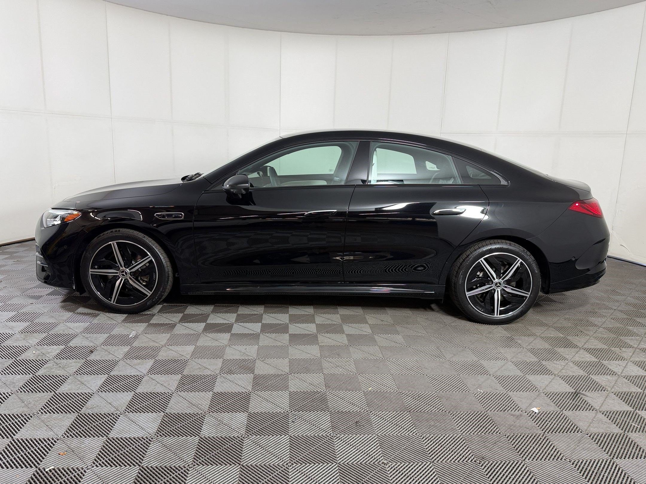 New 2027 Mercedes-Benz CLA 250+ image 2