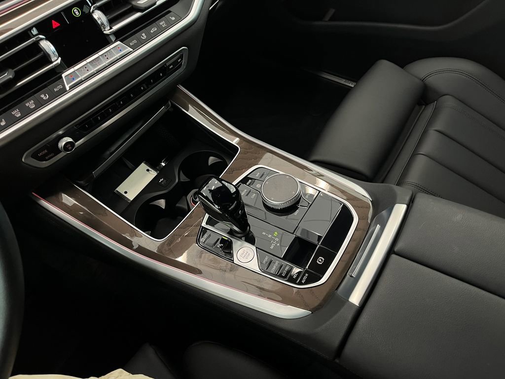 Used 2022 BMW X5 xDrive40i w/ Premium Package image 26