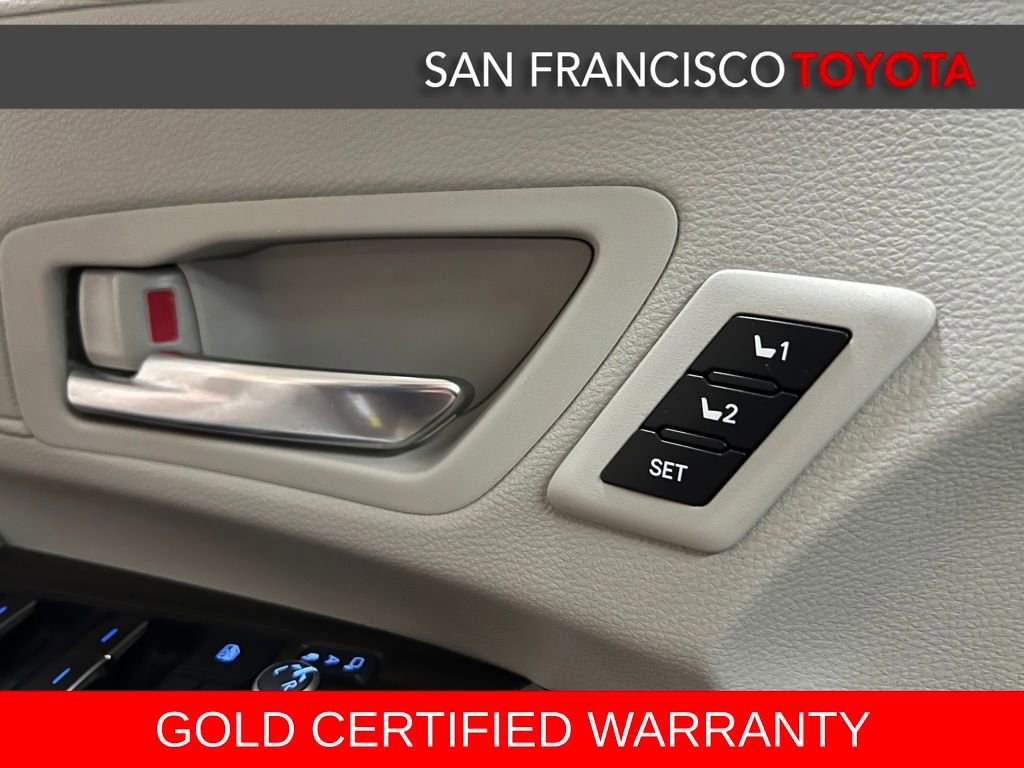 Certified 2021 Toyota Sienna Limited image 42
