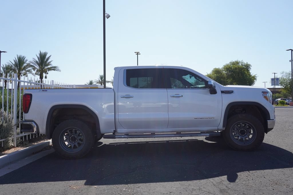 Used 2022 GMC Sierra 1500 SLT w/ SLT Premium Package AWD/4WD image 6