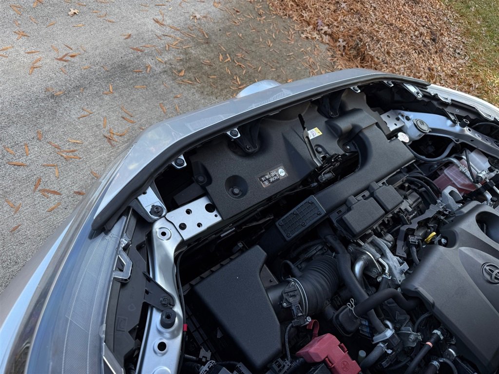 Used 2019 Toyota RAV4 LE w/ All Weather Liner Package image 63