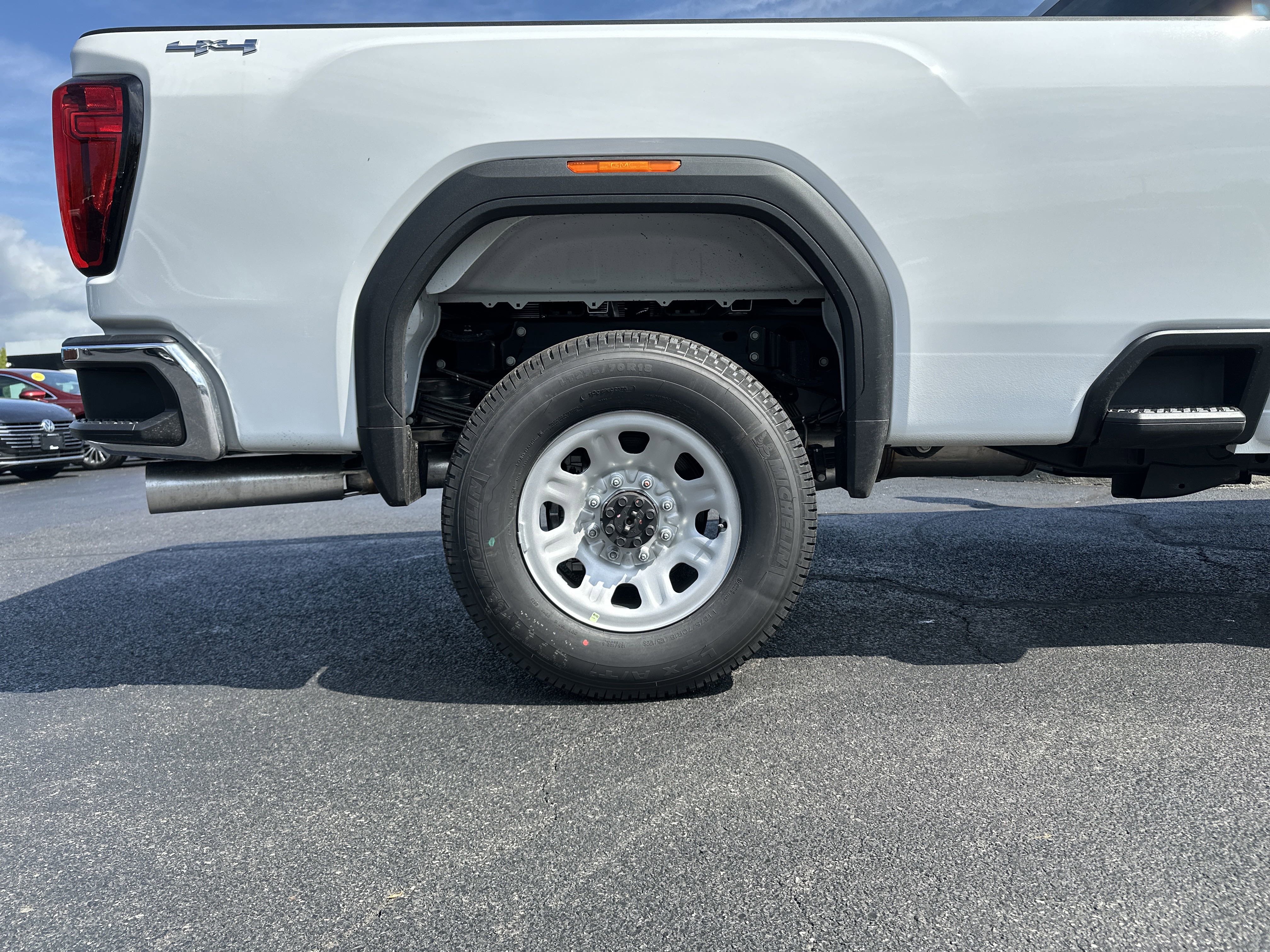 New 2025 GMC Sierra 2500 Pro image 27