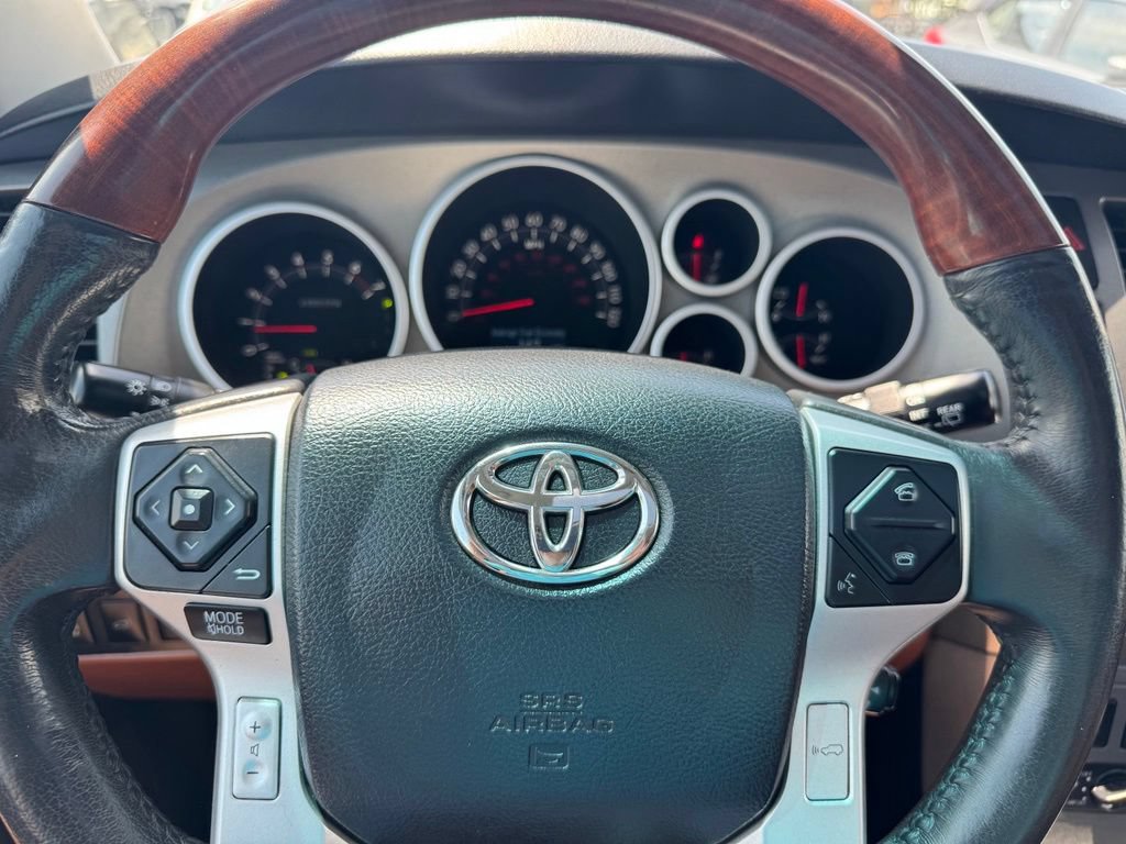 Used 2016 Toyota Sequoia Platinum AWD/4WD image 31