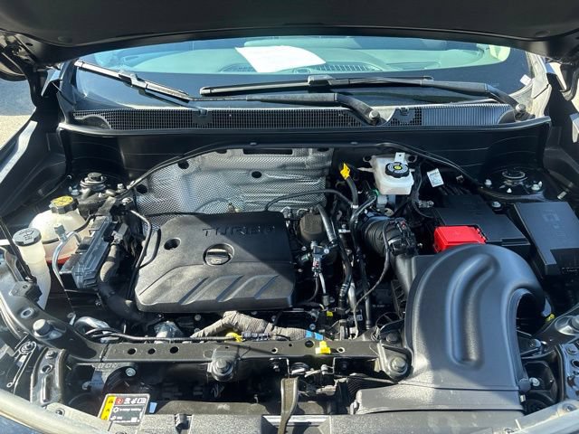 Used 2025 Buick Encore GX Avenir w/ Avenir Technology Package AWD/4WD image 42