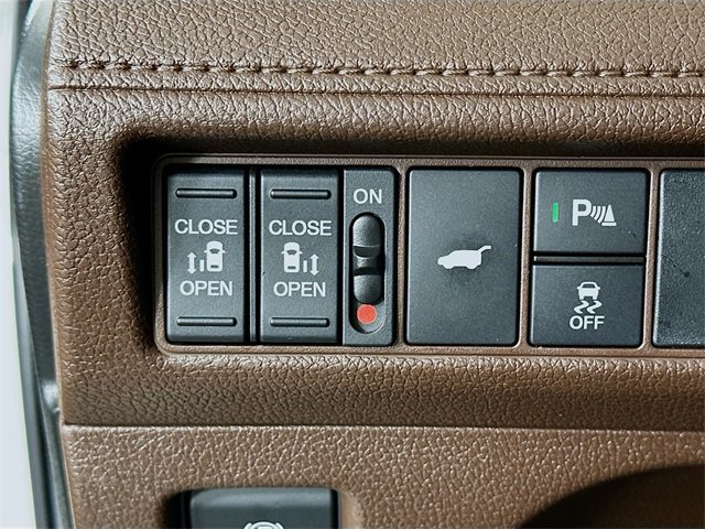 Certified 2026 Honda Odyssey Touring image 23