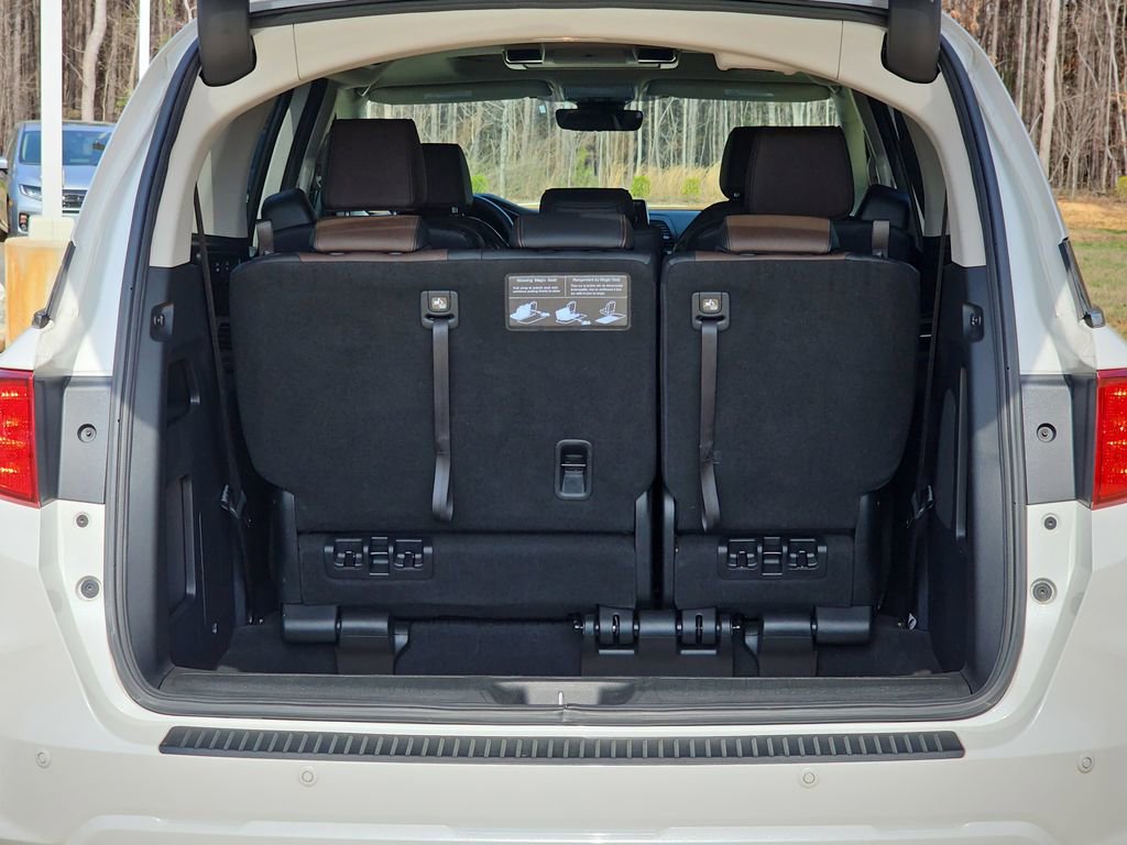 Used 2025 Honda Odyssey Elite image 14