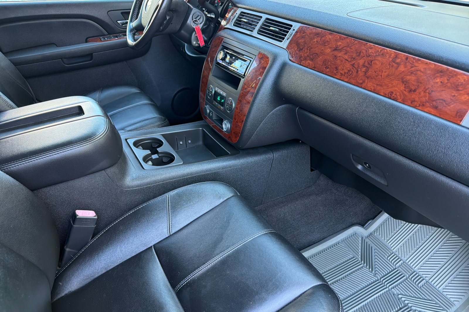 Used 2009 Chevrolet Silverado 3500 LTZ w/ LTZ Plus Package AWD/4WD image 15