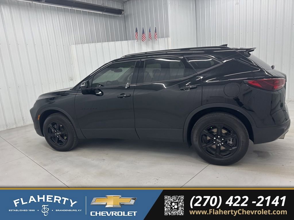 Used 2024 Chevrolet Blazer LT w/ Midnight/Sport Edition image 6