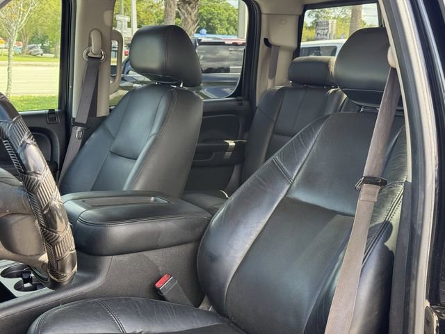 Used 2013 Chevrolet Silverado 3500 LTZ w/ LTZ Plus Package image 15