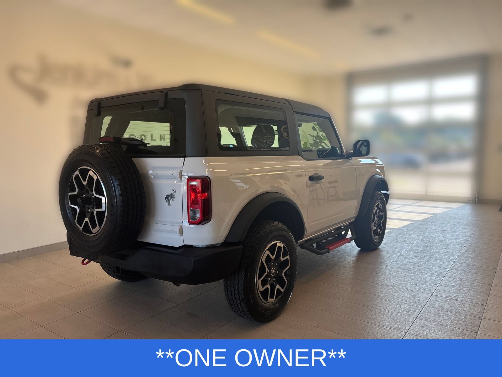 Used 2026 Ford Bronco 2-Door AWD/4WD image 2