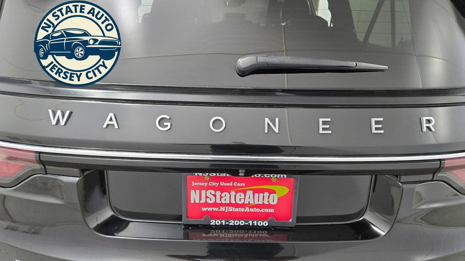 Used 2024 Jeep Wagoneer L Series II w/ Flexible Seating Group AWD/4WD image 35