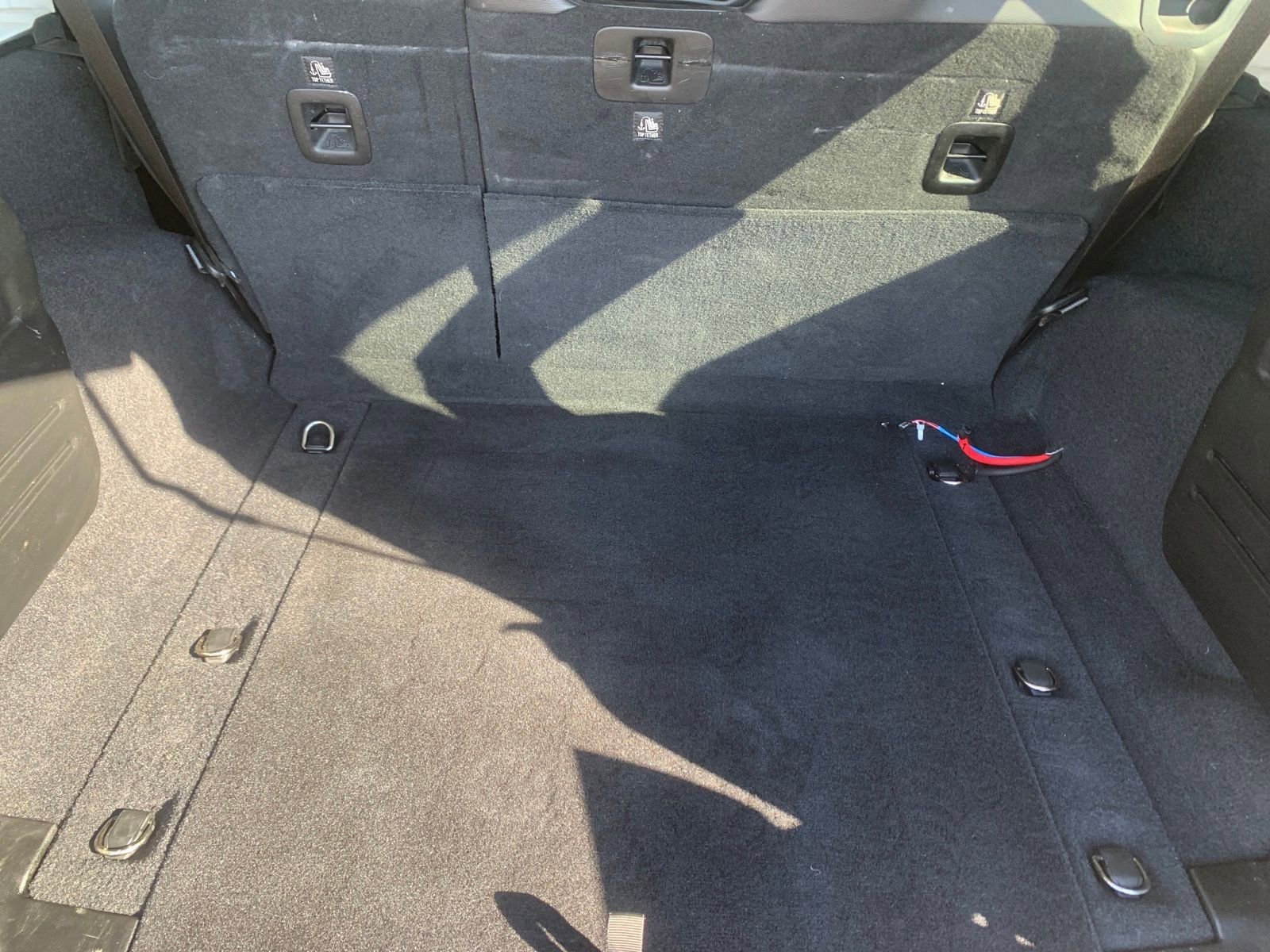 Used 2018 Jeep Wrangler Unlimited Sahara w/ Safety Group image 28