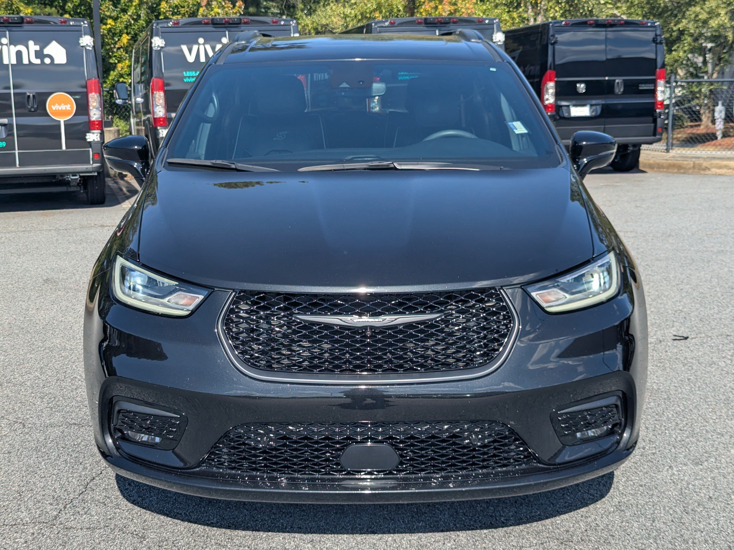 Used 2023 Chrysler Pacifica Limited w/ S Appearance Package FWD video 2