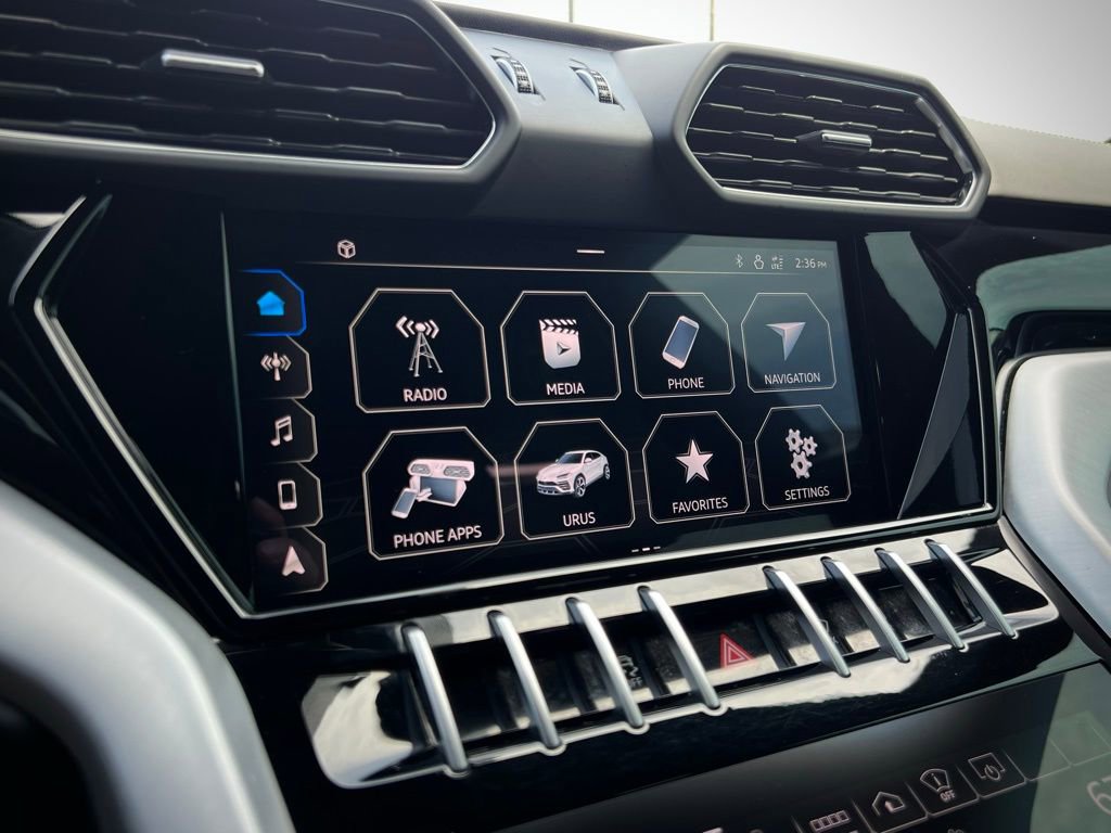 Used 2022 Lamborghini Urus image 78