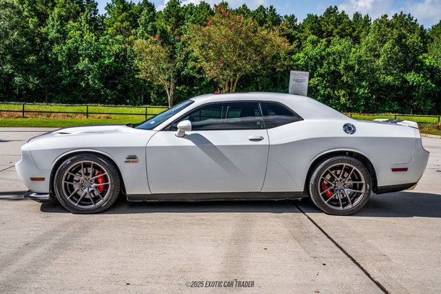 Used 2012 Dodge Challenger SRT8 w/ Premium Sound Group image 3