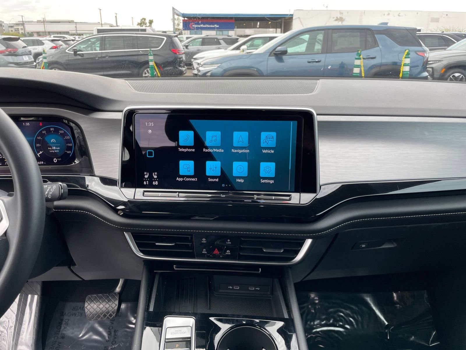 Used 2025 Volkswagen Atlas Cross Sport SE FWD image 17