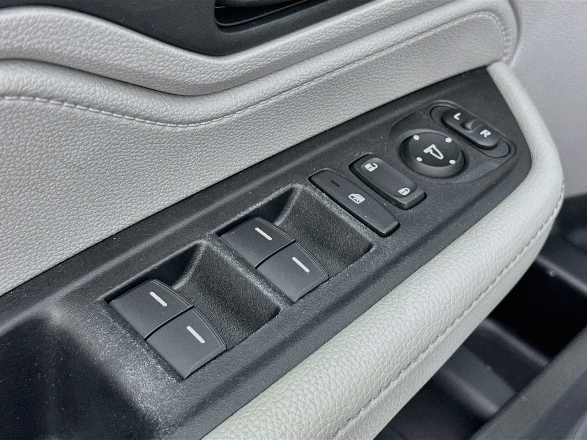 Certified 2024 Honda Odyssey EX-L image 17
